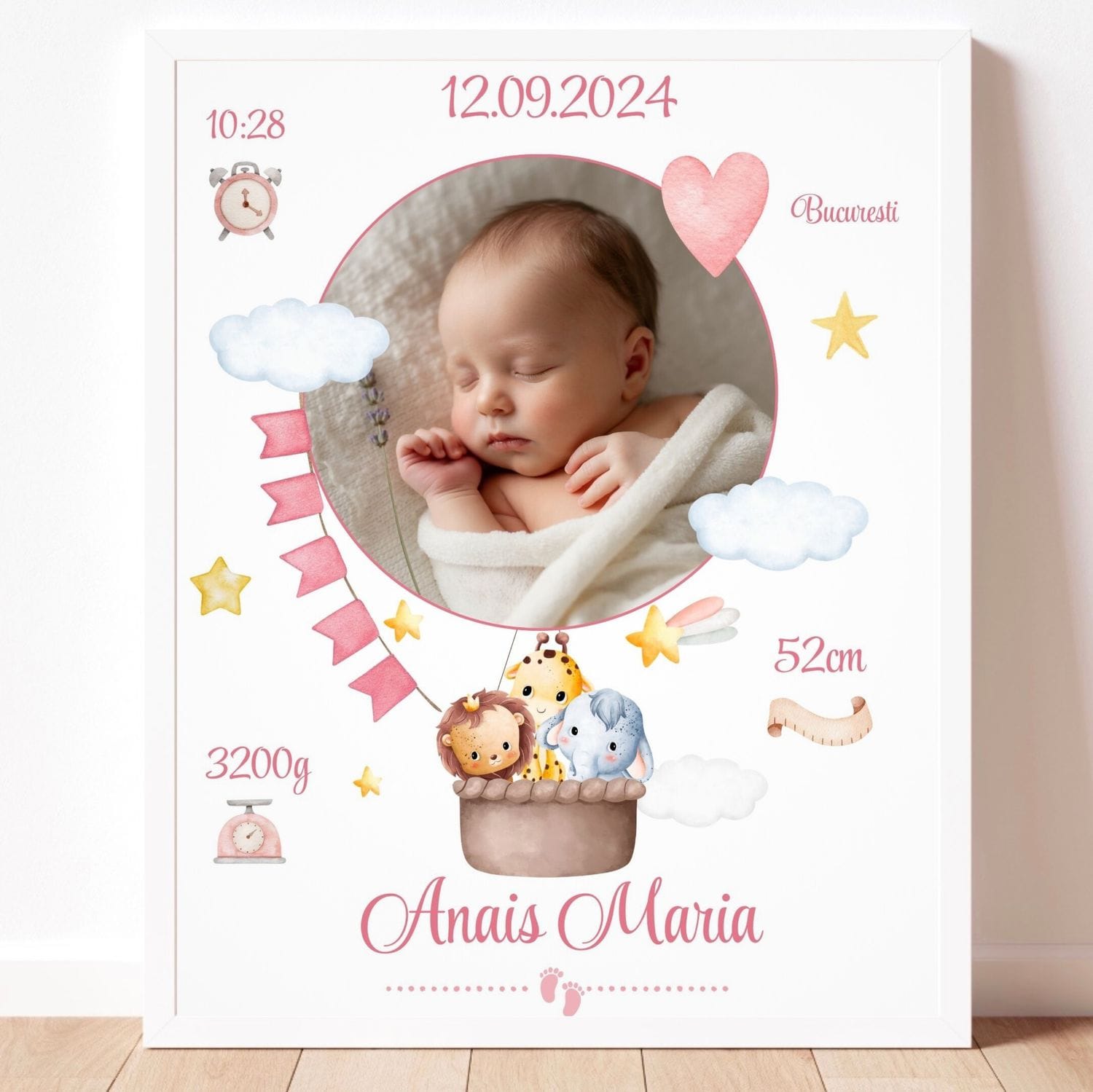 Tablou cu datele nașterii: poza bebelușului, numele „Anais Maria”, data, ora, locul, greutatea și lungimea